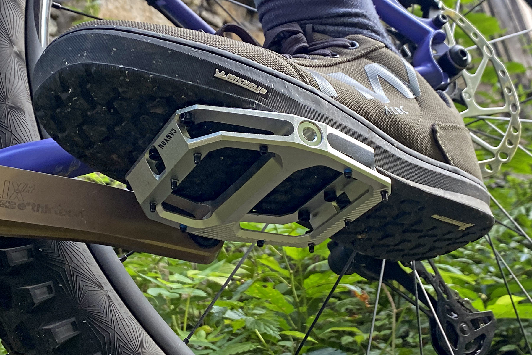 All-new Canyon MTB Flat Pedals, Serious Grip on 2 Platform Sizes: Ridden & Reviewed