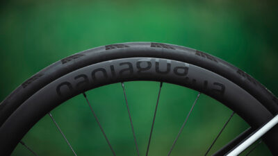 Parcours Paniagua Brings Wide, Aero Carbon Road Wheels Down a Price Notch