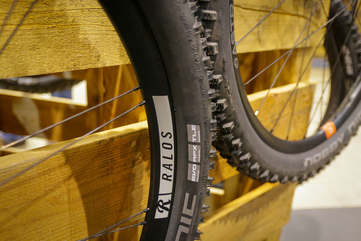 Rolf wheels continue evolve with wider rims & more disc brake, tubeless options