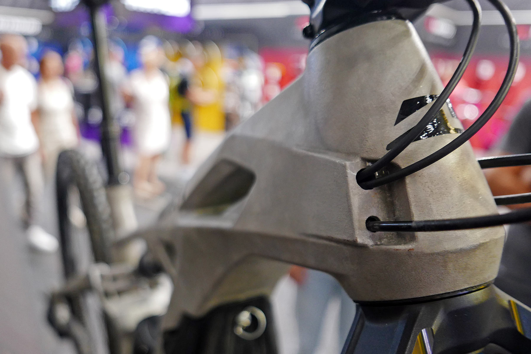 Thok Project 4 eMTB prototype, lightweight 3D-printed alloy all-mountain ebike, headtube